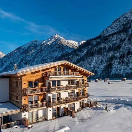 Naturparkgut * Holzgau